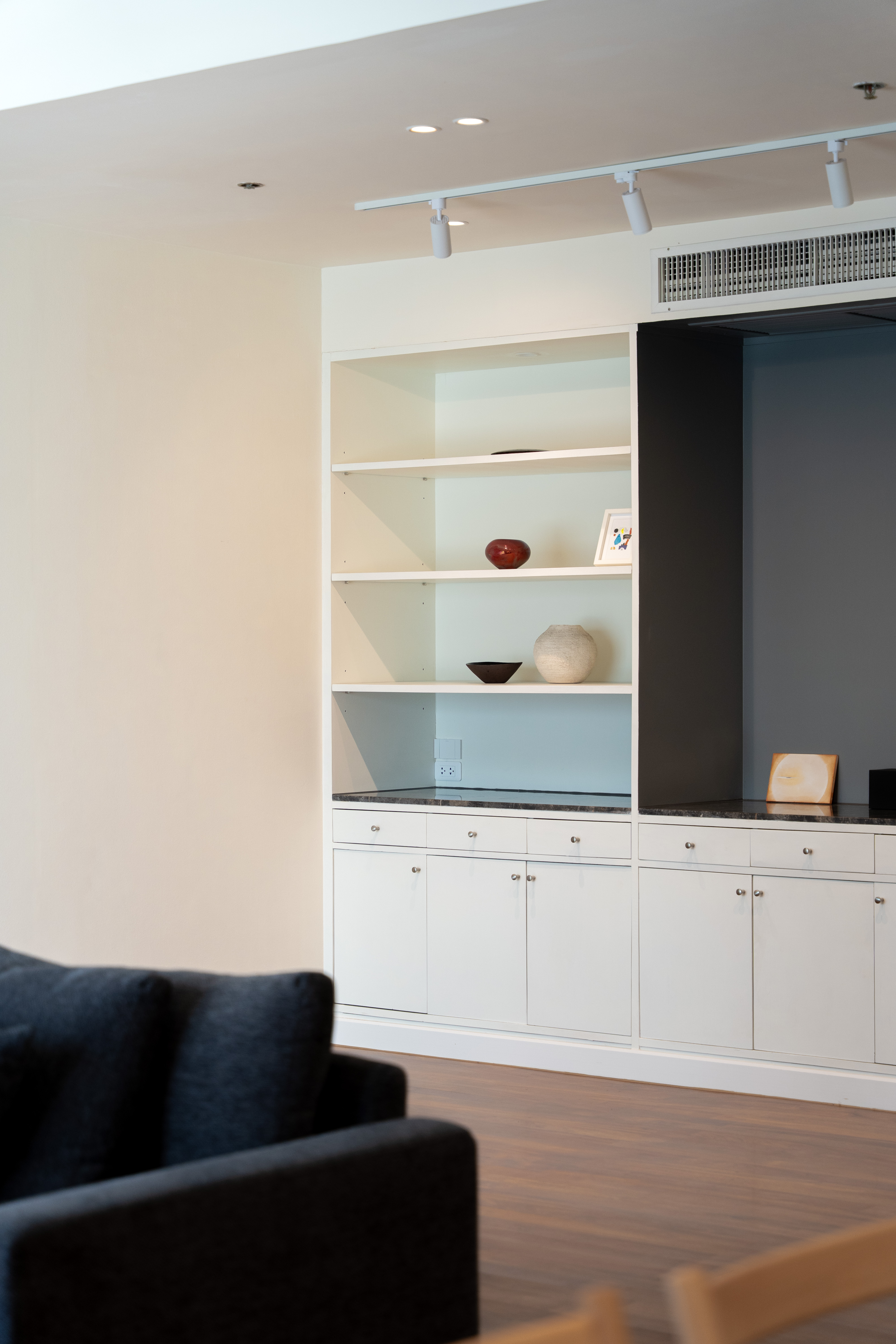YM Residence — 20