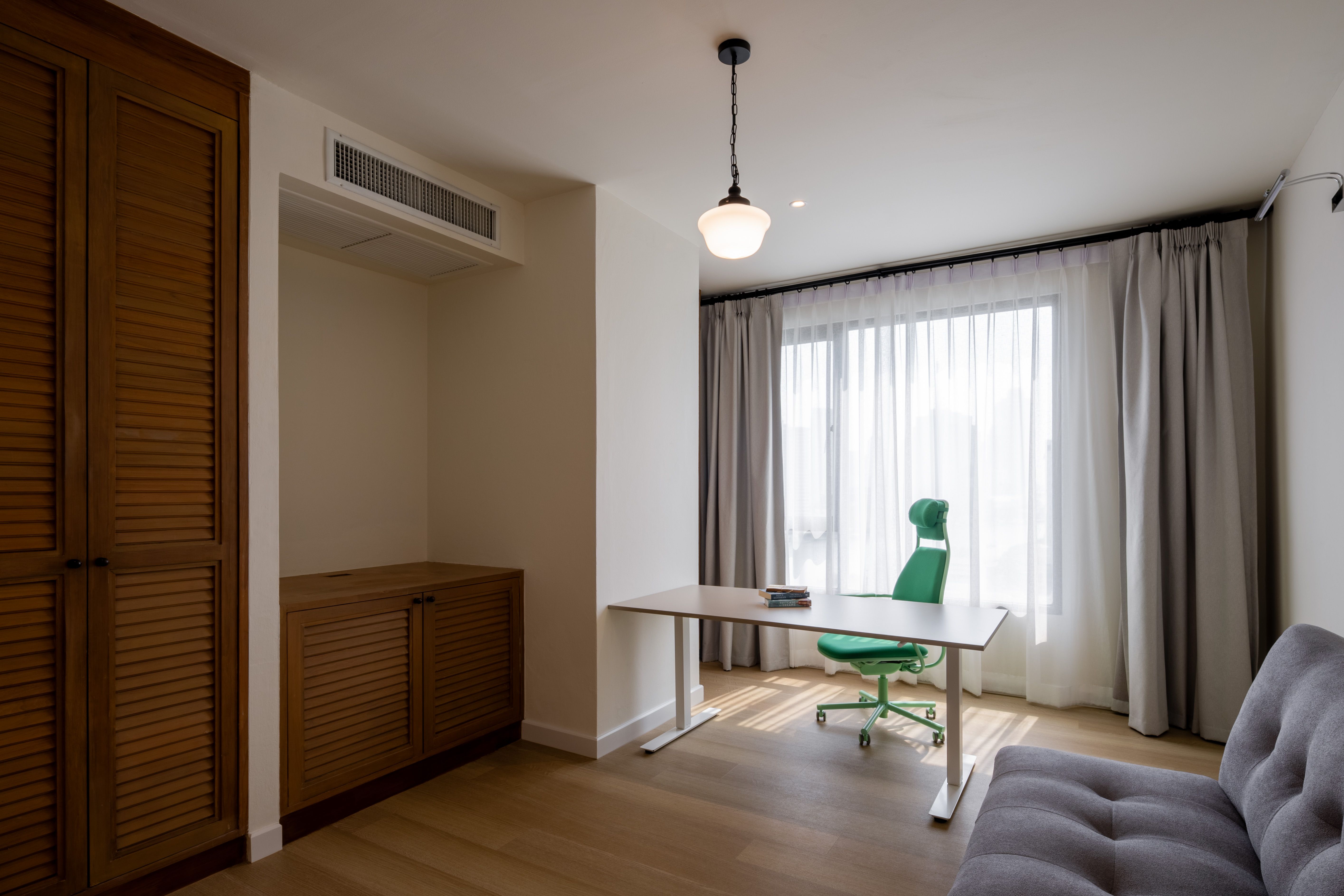YM Residence — 12