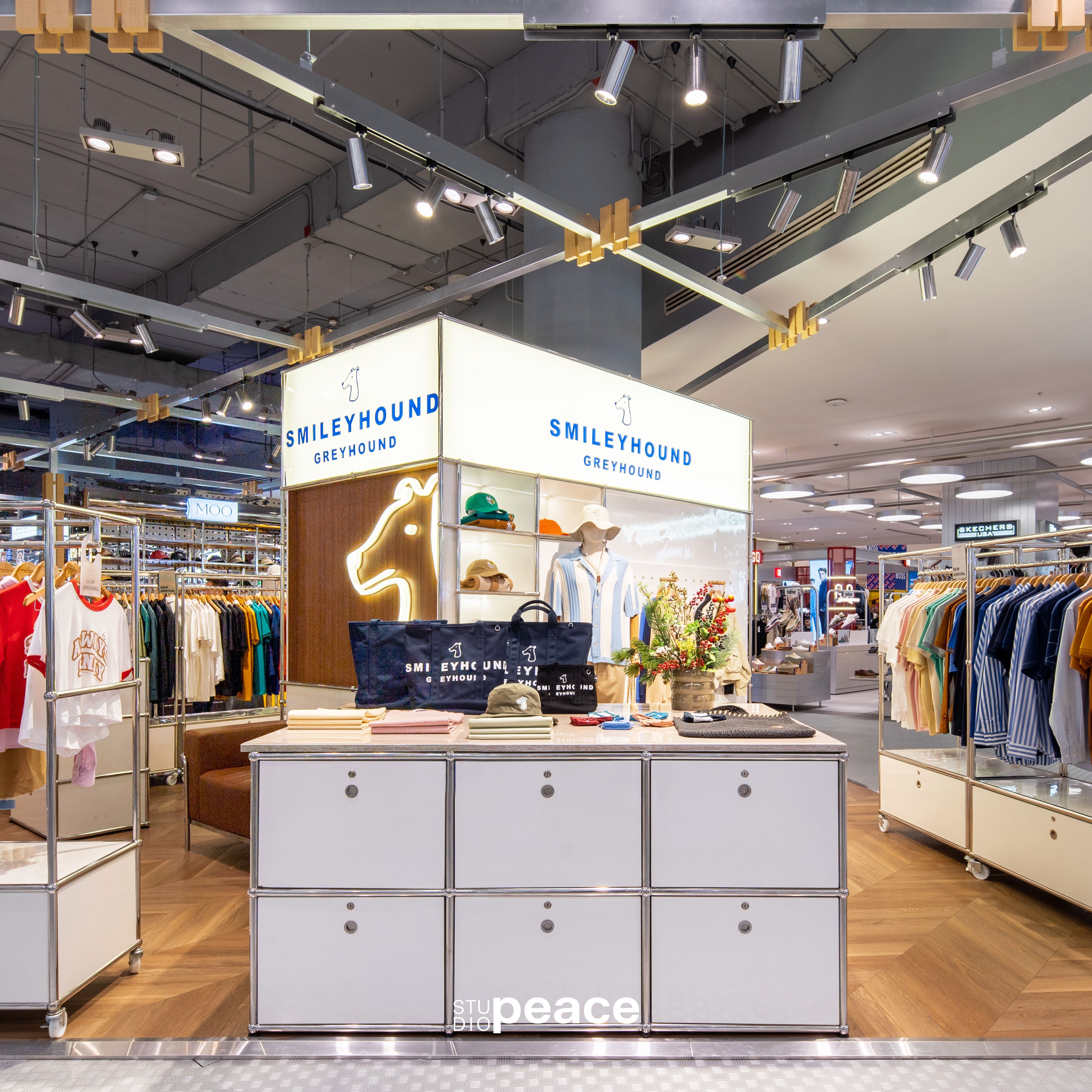 Smileyhound Popup — Siam Paragon — 5