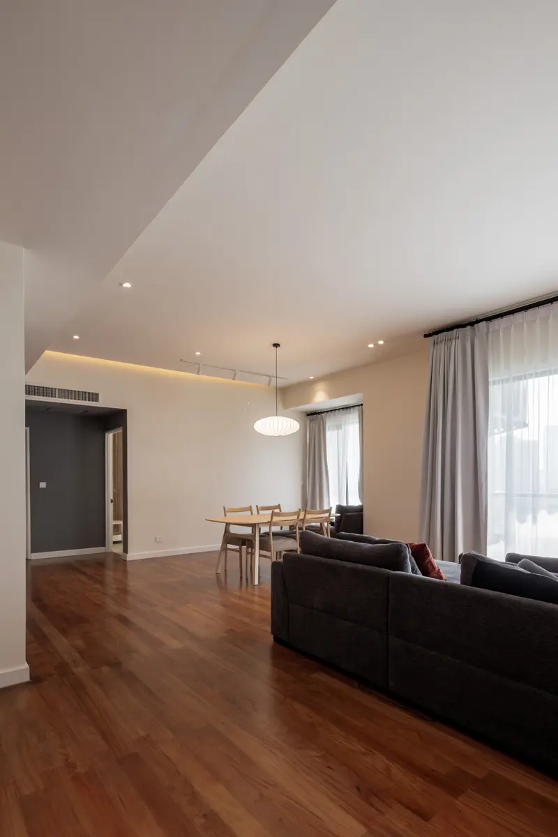 YM Residence — 8