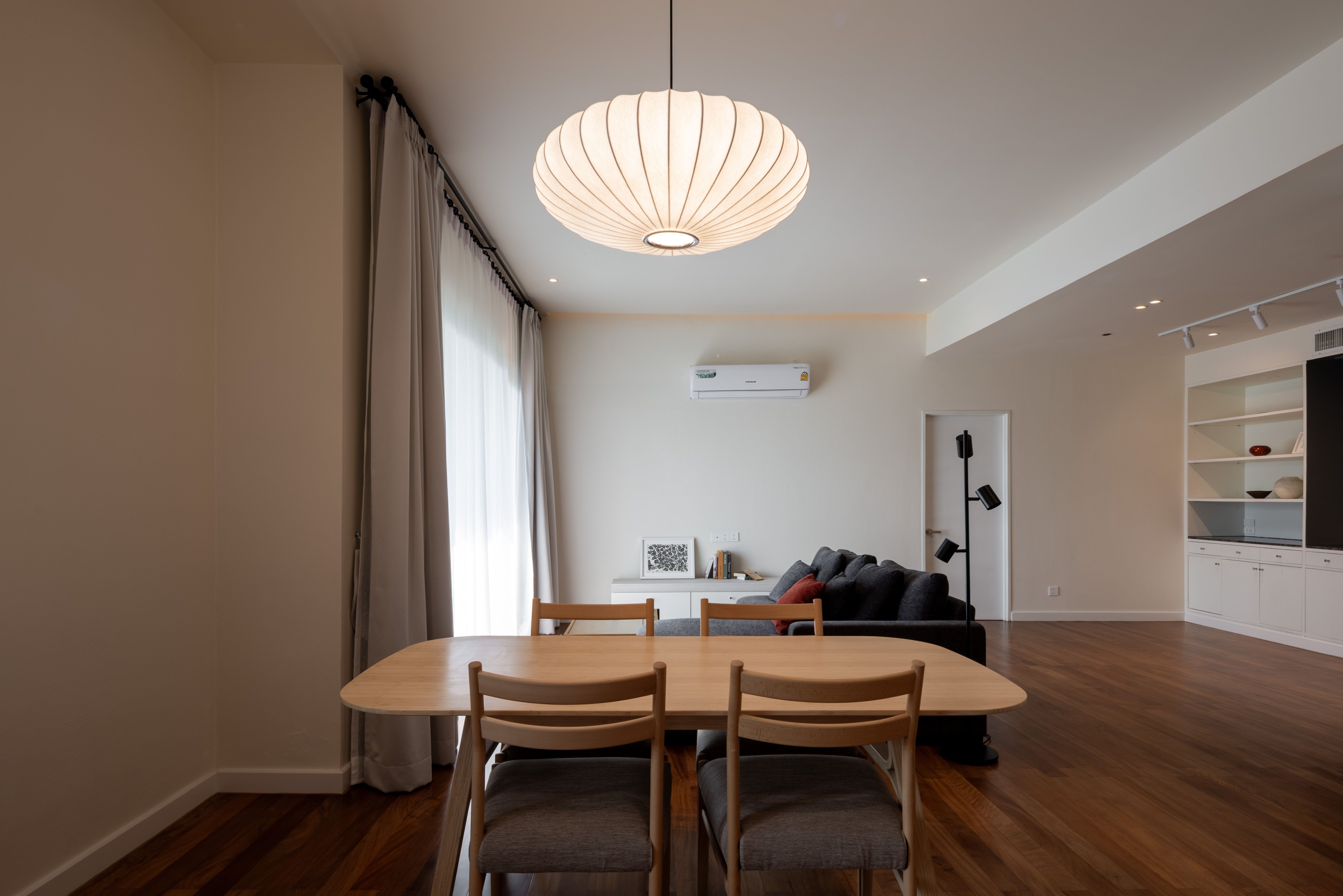 YM Residence — 4