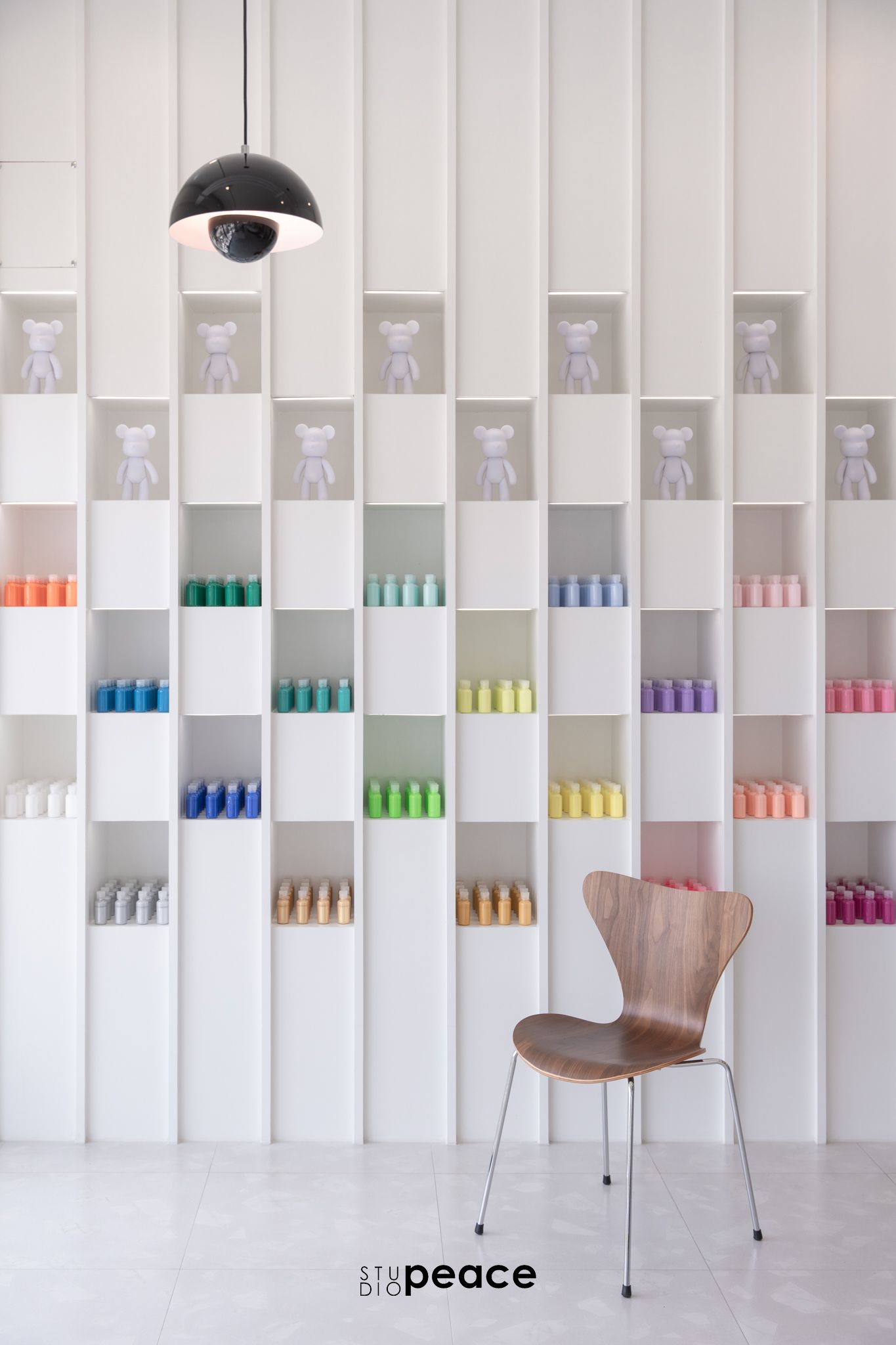 White & Space — Nail Salon — 5