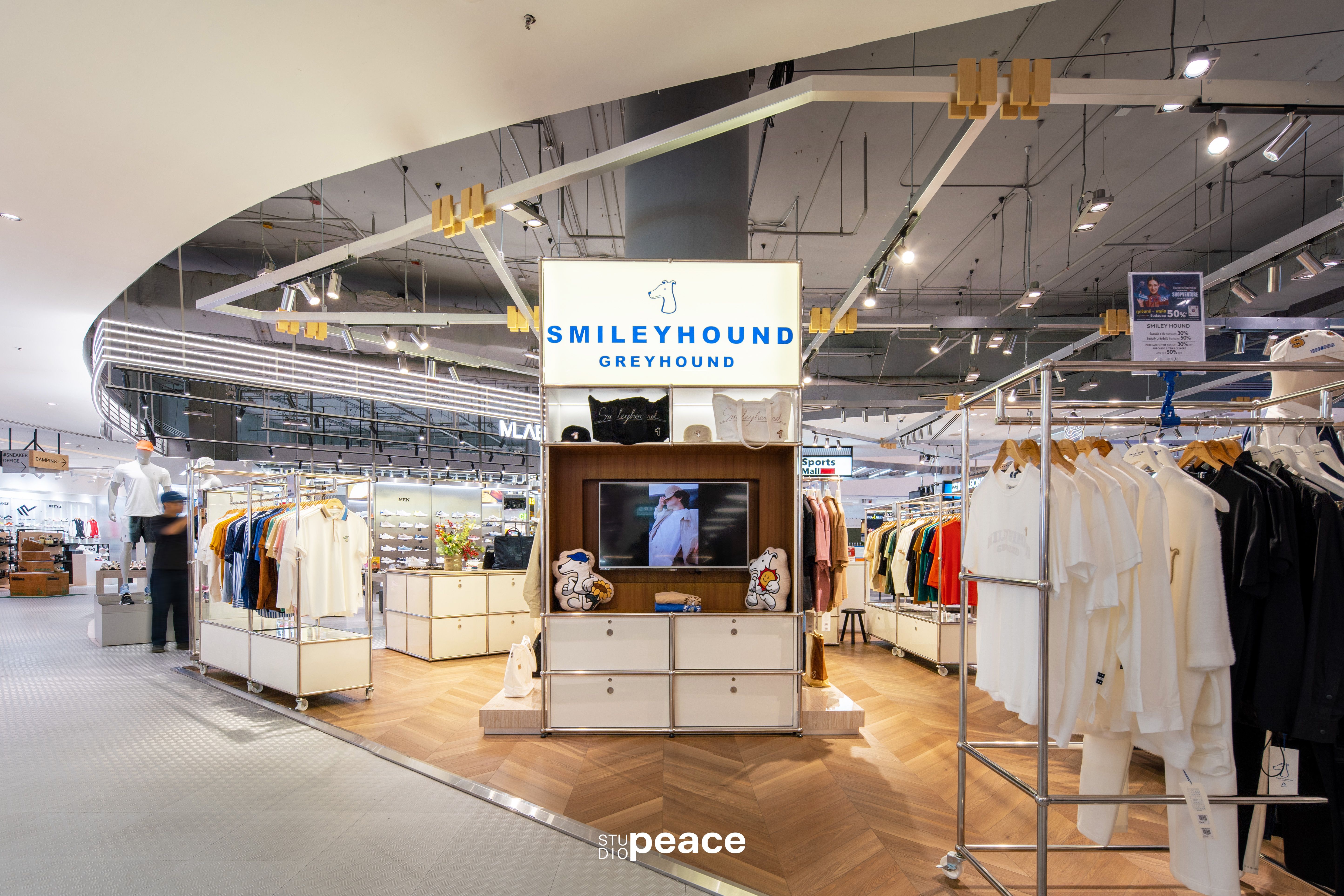 Smileyhound Popup — Siam Paragon