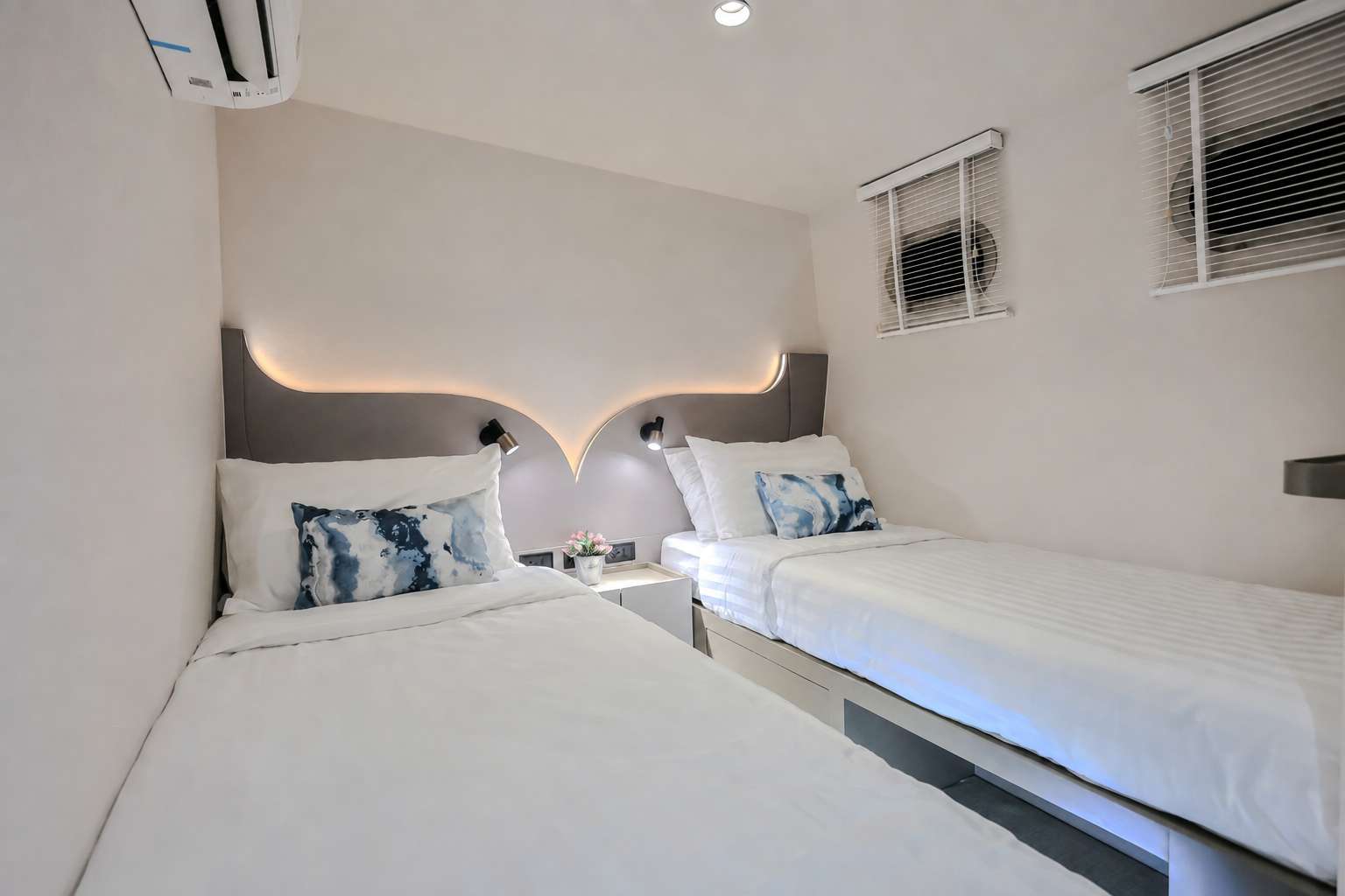 Standard Cabin — 1