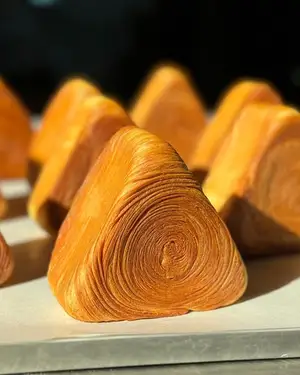 Cronigiri — LAMMN wholesale croissant, Bangkok bakery — photo 1