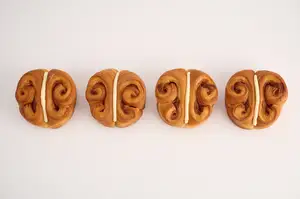 Cinnamon Butterfly — LAMMN wholesale croissant, Bangkok bakery — photo 2