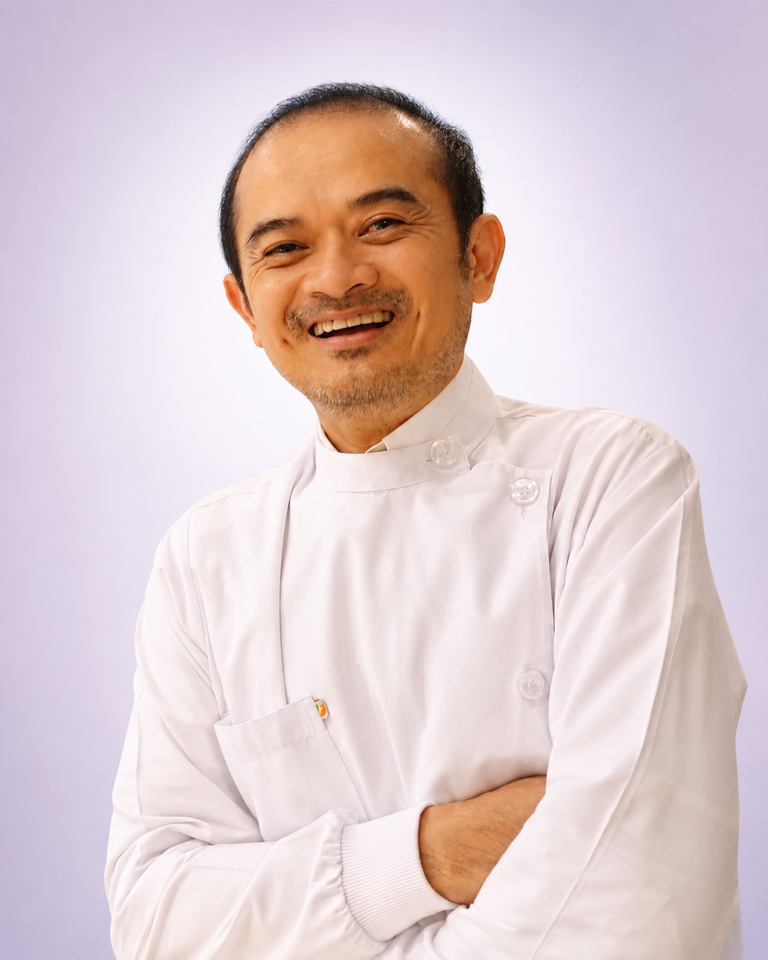Dr. Prapon Nipattasat, prosthodontist at Asok Montri Dental Clinic